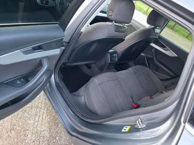 Audi A4 2.0 TDI 122 CV Business Sport (20)
