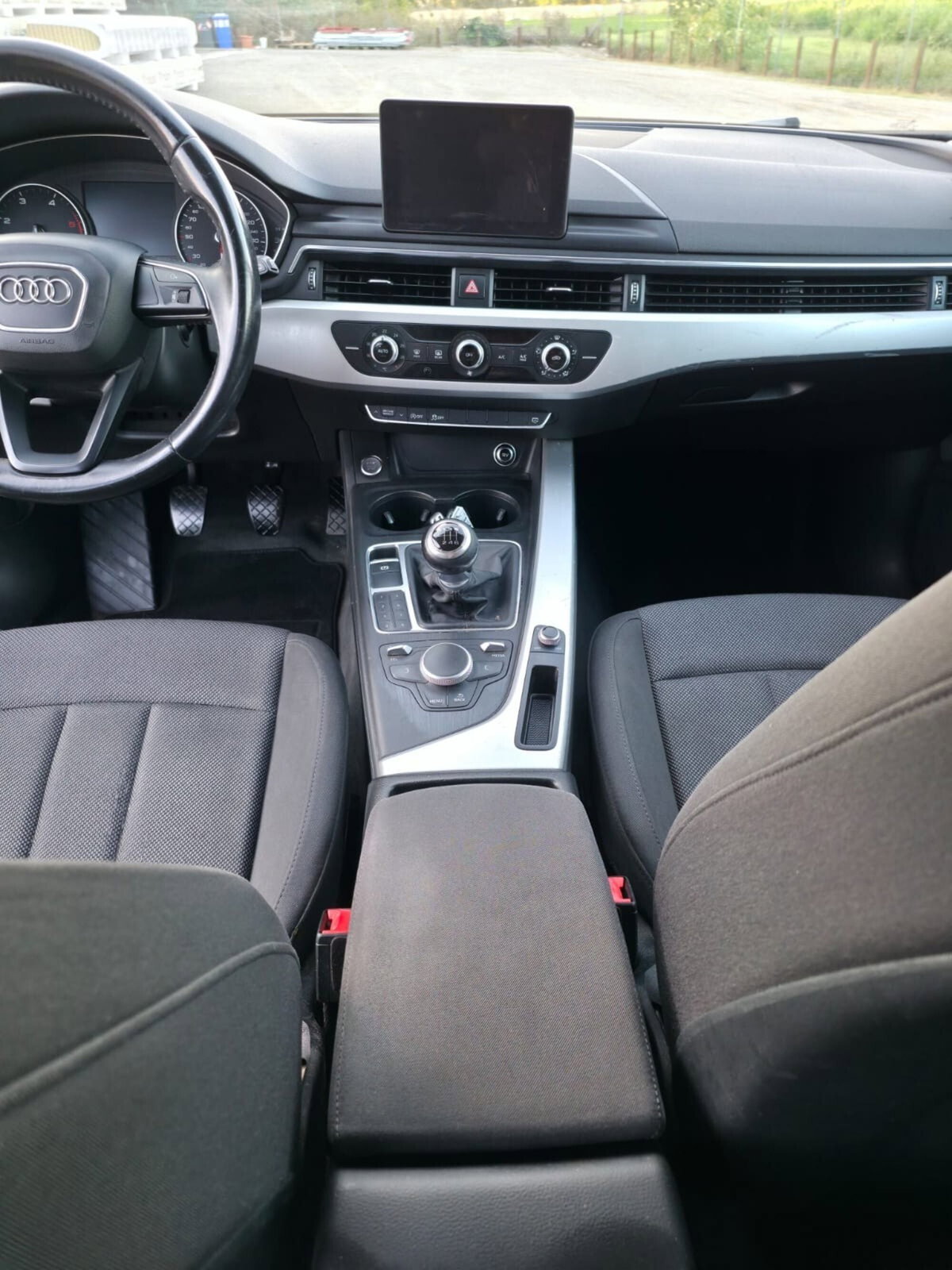 Audi A4 2.0 TDI 122 CV Business Sport (8)