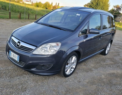 Opel Zafira 1.9 CDTI 120CV Cosmo usata