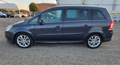 Opel Zafira 1.9 CDTI 120CV Cosmo (7)