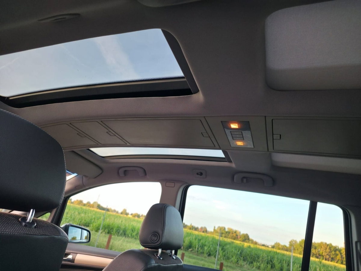 Opel Zafira 1.9 CDTI 120CV Cosmo (9)