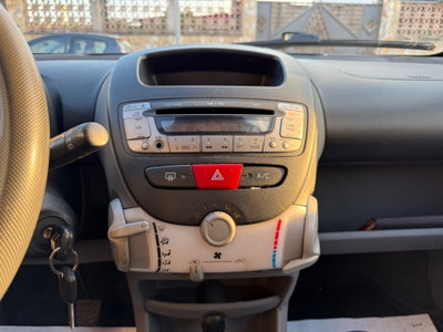 Citroen C1 1.0 5 porte airdream CMP-5 AMIC1 (14)