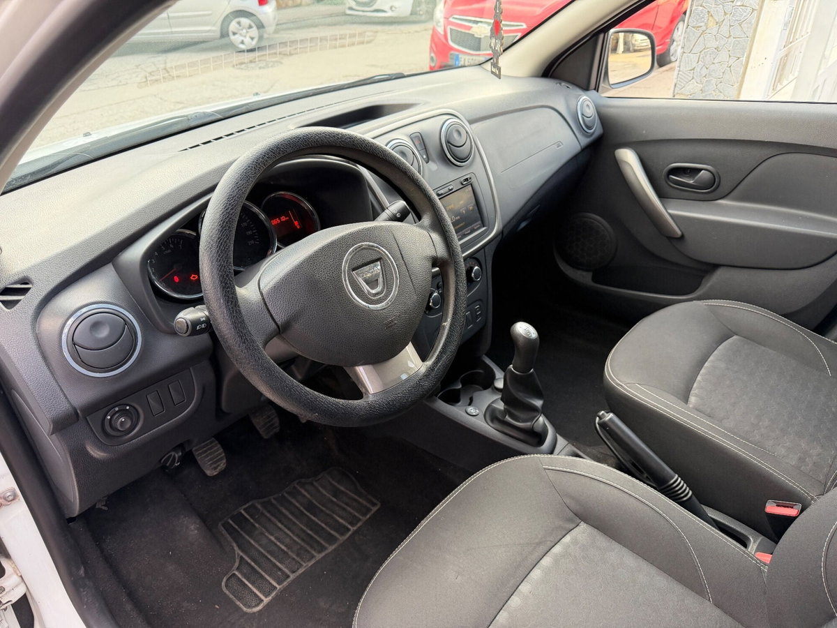 Dacia Sandero 1.2 GPL 75CV Ambiance (10)