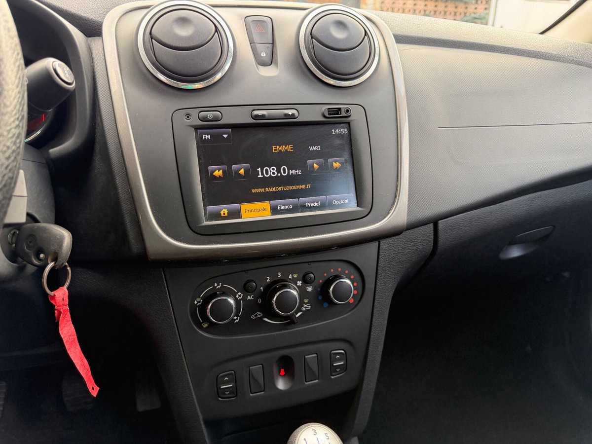 Dacia Sandero 1.2 GPL 75CV Ambiance (13)