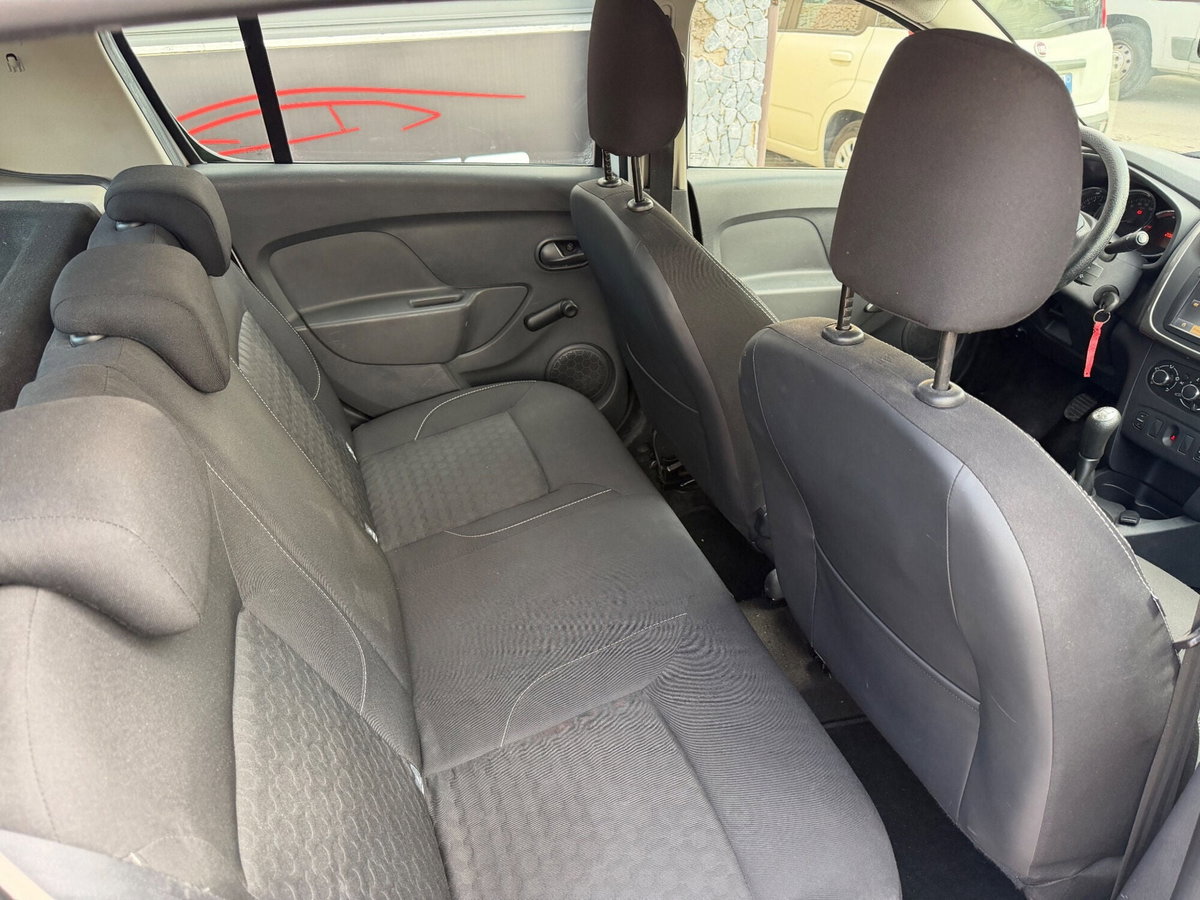 Dacia Sandero 1.2 GPL 75CV Ambiance (7)
