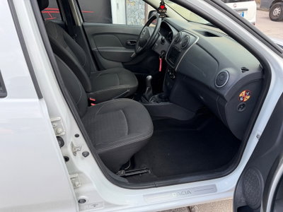 Dacia Sandero 1.2 GPL 75CV Ambiance (8)