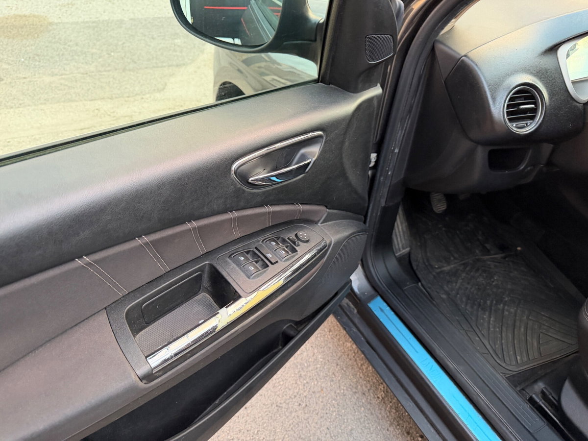 Lancia Delta 1.6 MJT DPF Argento (6)