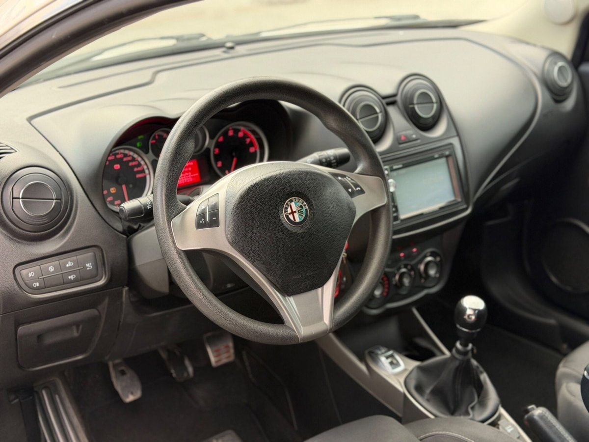 Alfa Romeo MiTo 1.4 78 CV 8V S&S Distinctive (7)