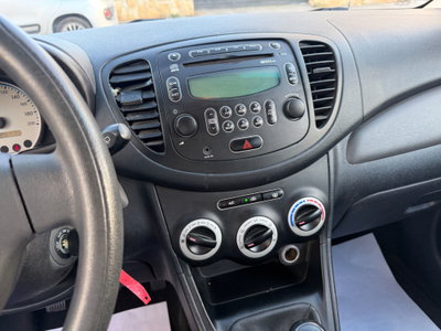 Hyundai i10 1.1 12V BlueDrive GPL Active (11)