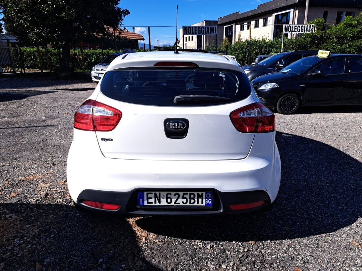 Kia Rio 1.2 CVVT 3p. EX (10)