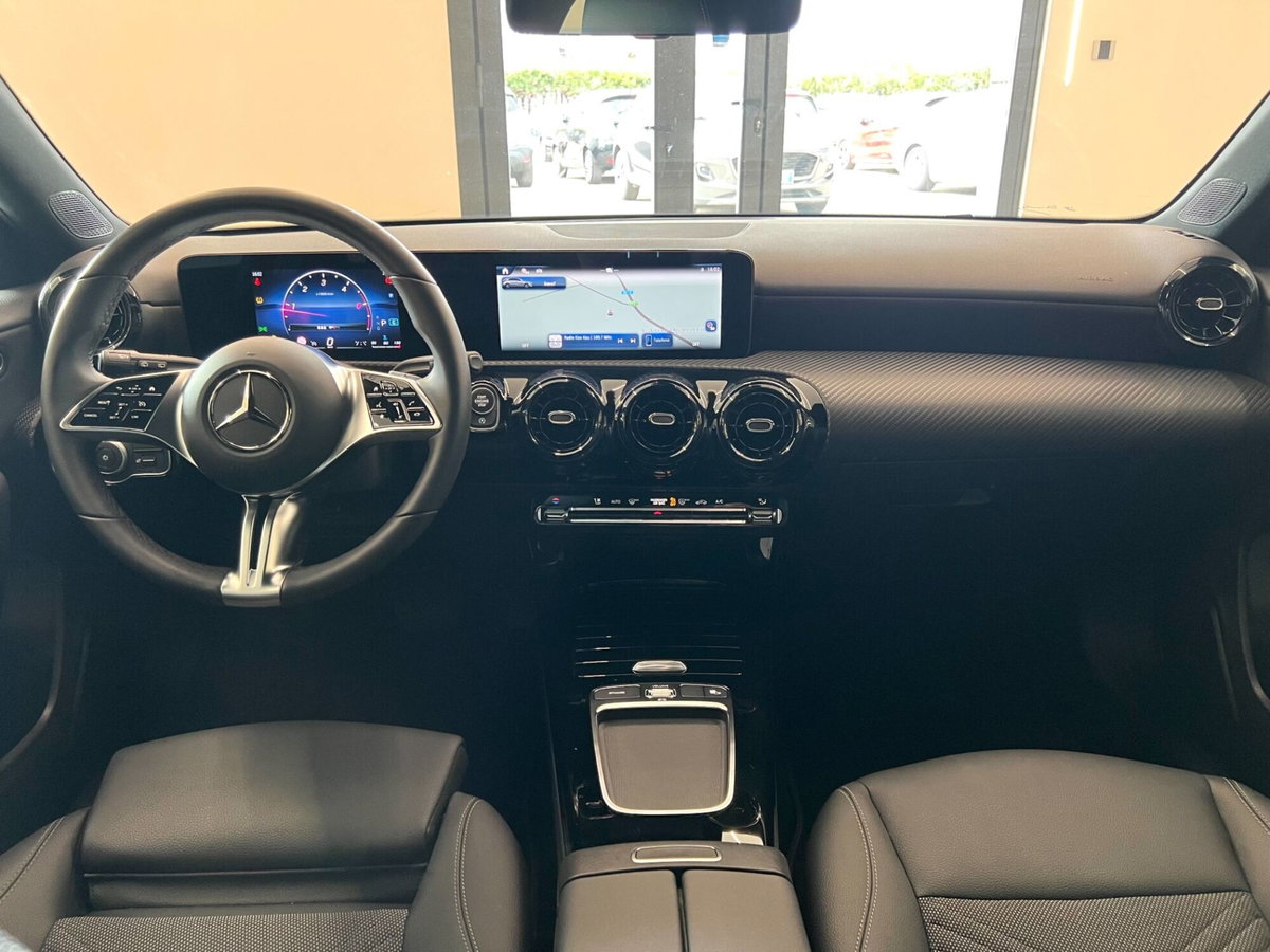 Mercedes-Benz Classe A 180 d Automatic Executive (14)