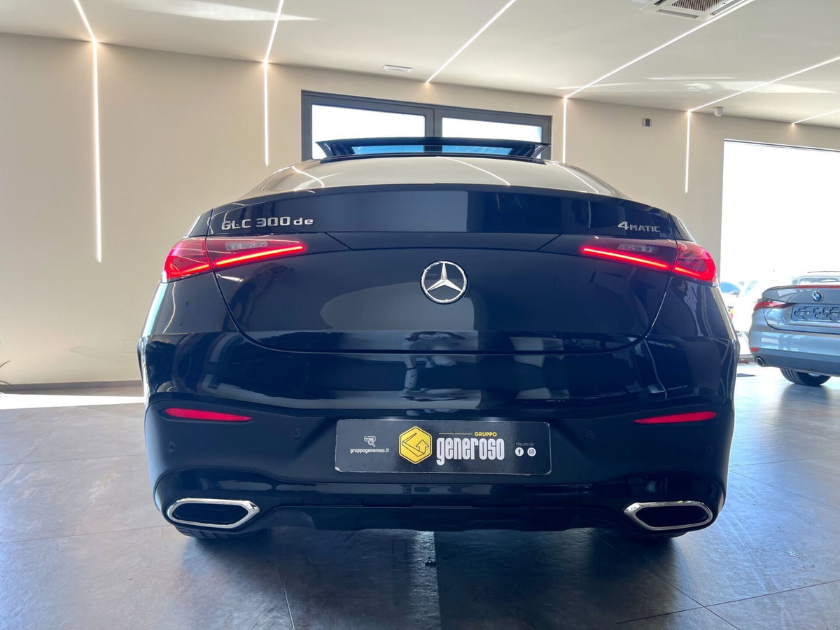 Mercedes-Benz GLC SUV 300 de 4Matic Plug-in hybrid Premium Plus (4)