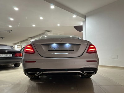Mercedes-Benz Classe E 220 d Auto Premium Plus (6)