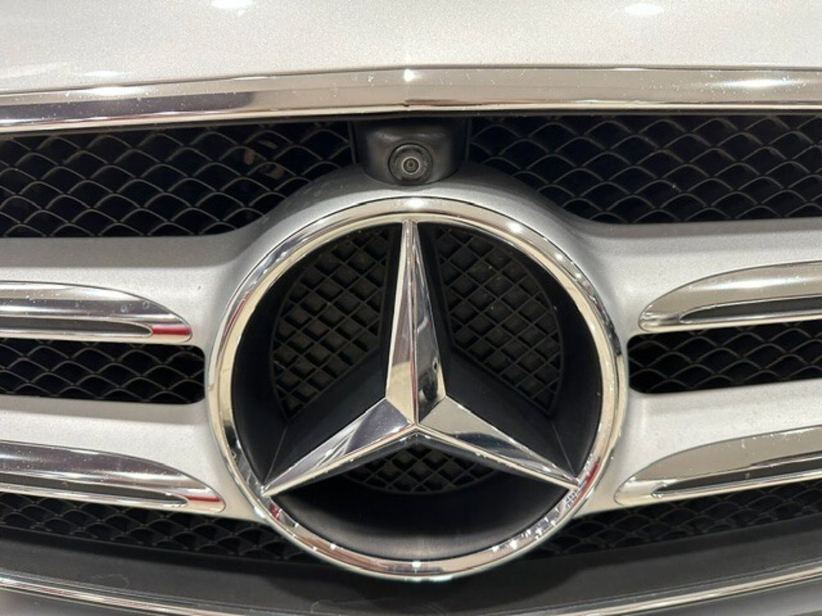 Mercedes-Benz Classe E 220 d Auto Premium Plus (9)