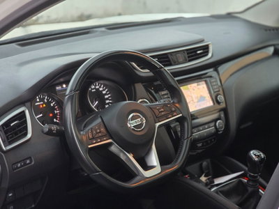 Nissan Qashqai 1.3 DIG-T 140 CV Tekna (13)