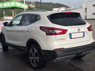 Nissan Qashqai 1.3 DIG-T 140 CV Tekna (4)
