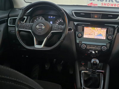 Nissan Qashqai 1.3 DIG-T 140 CV Tekna (8)