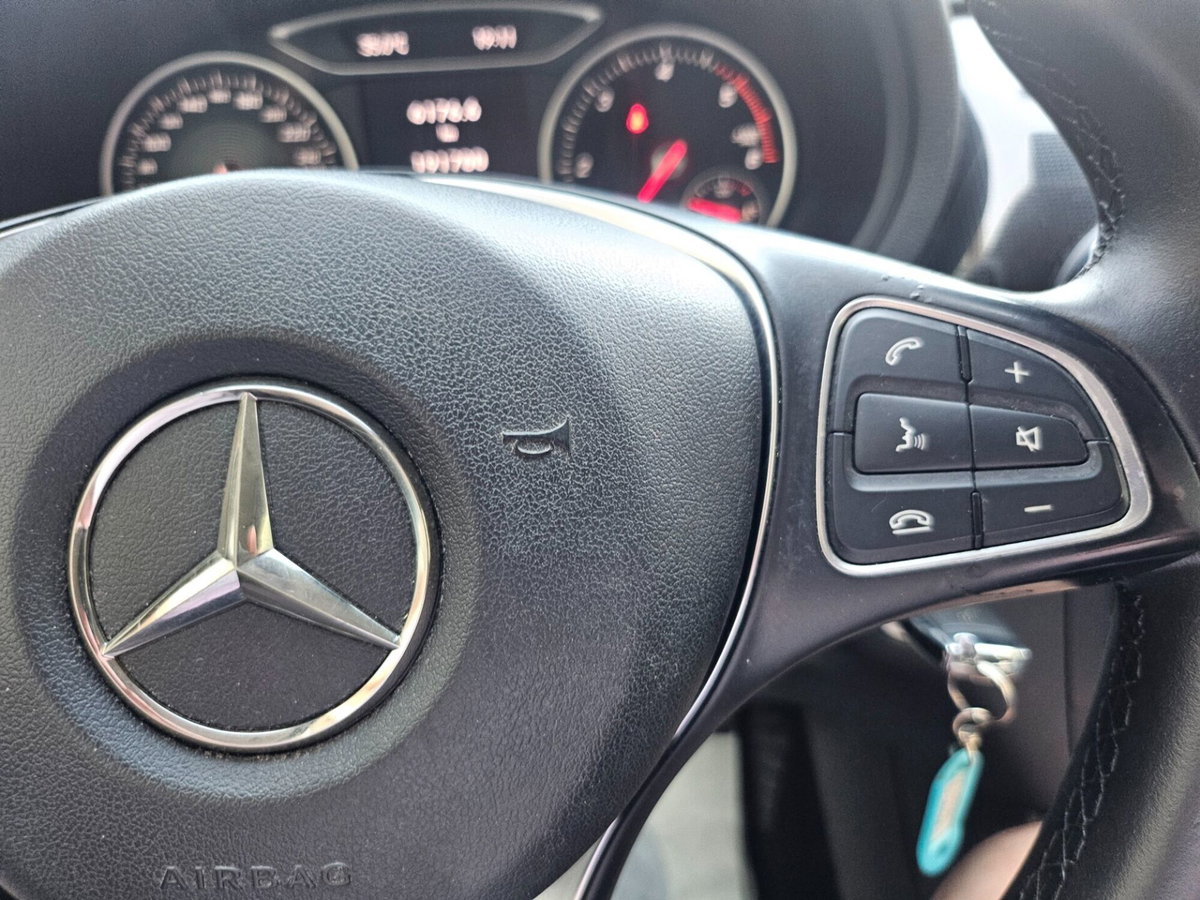 Mercedes-Benz Classe B 180 d Executive (15)