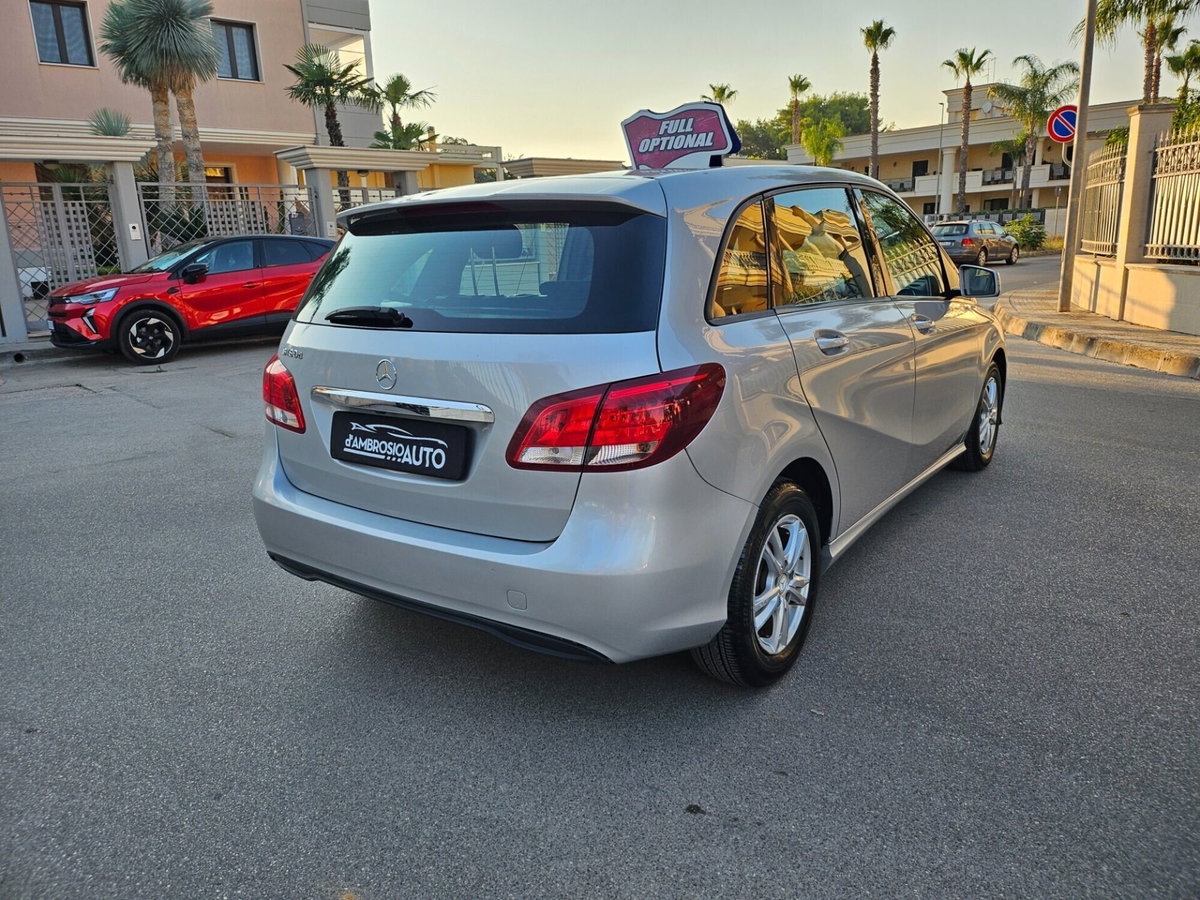 Mercedes-Benz Classe B 180 d Executive (20)