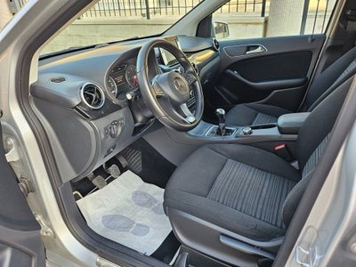 Mercedes-Benz Classe B 180 d Executive (4)