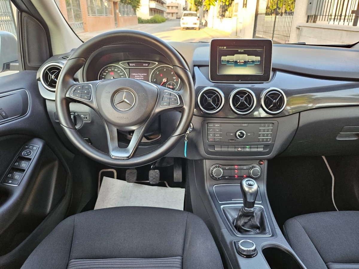 Mercedes-Benz Classe B 180 d Executive (6)
