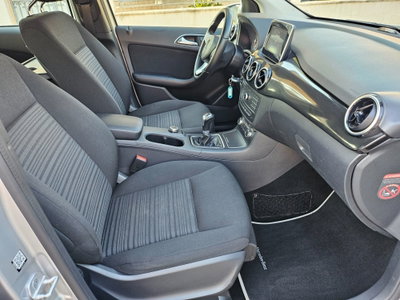 Mercedes-Benz Classe B 180 d Executive (8)