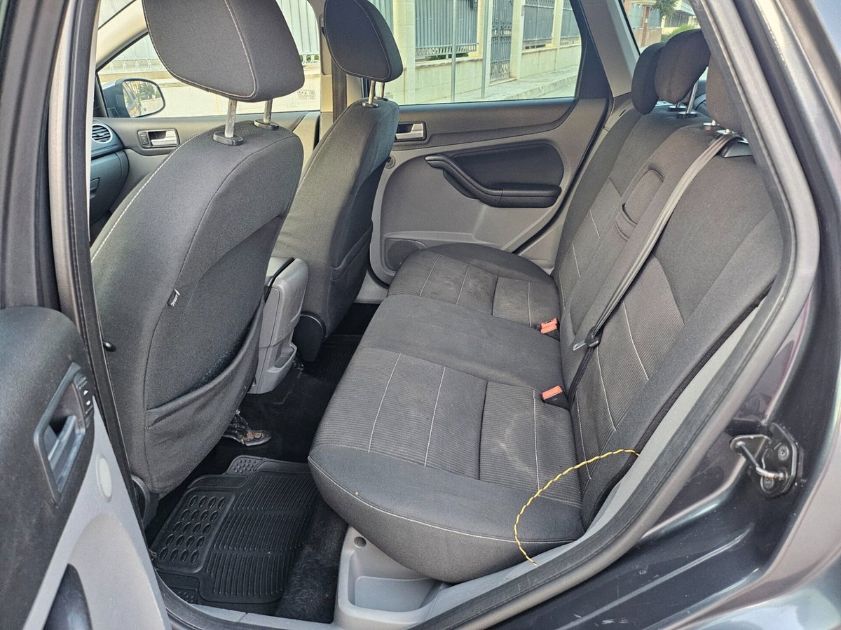 Ford Focus Station Wagon 1.6 TDCi (110CV) SW Tit. DPF (10)
