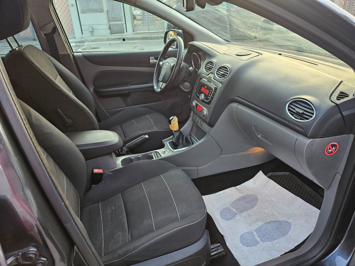 Ford Focus Station Wagon 1.6 TDCi (110CV) SW Tit. DPF (9)