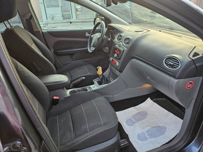 Ford Focus Station Wagon 1.6 TDCi (110CV) SW Tit. DPF (9)
