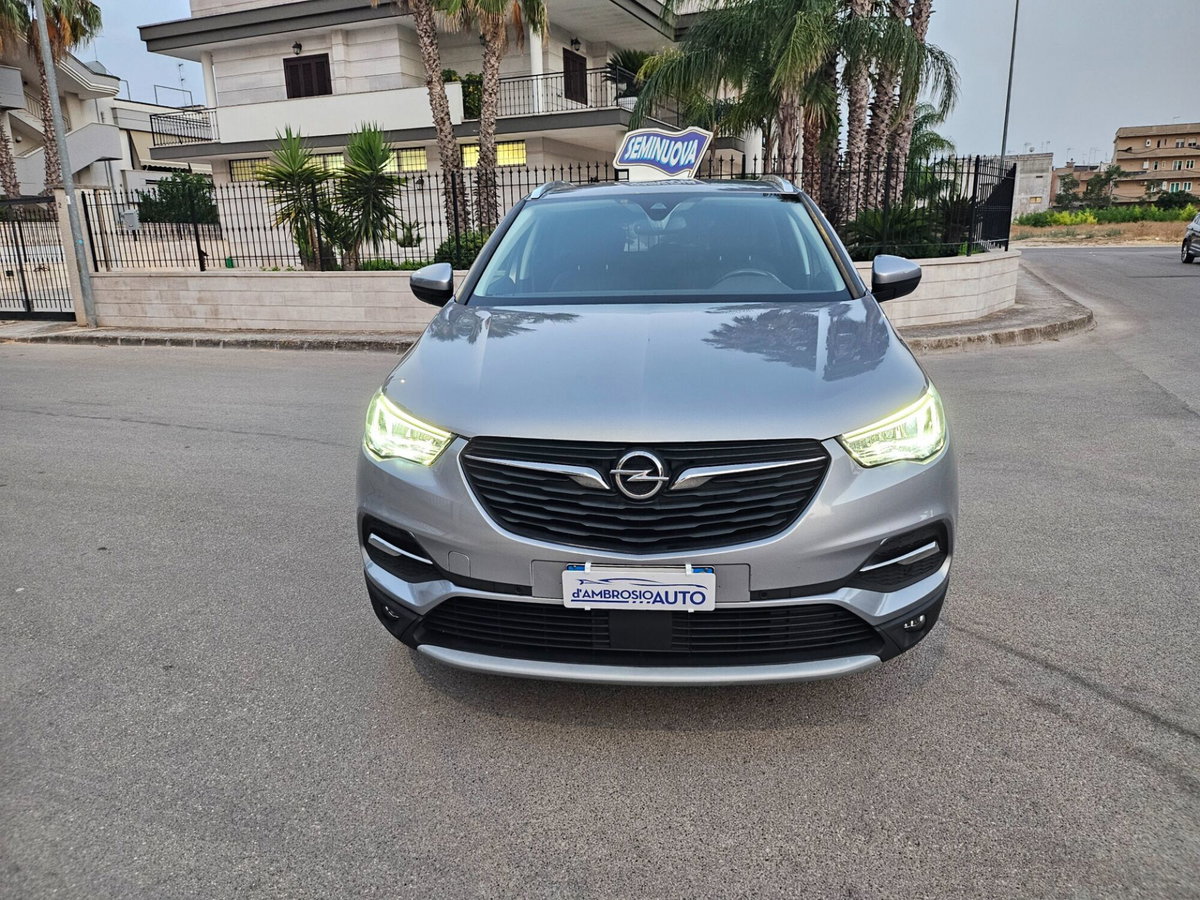 Opel Grandland X 1.5 diesel Ecotec Start&Stop Elegance (2)