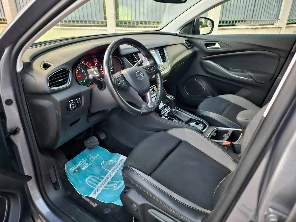 Opel Grandland X 1.5 diesel Ecotec Start&Stop Elegance (4)