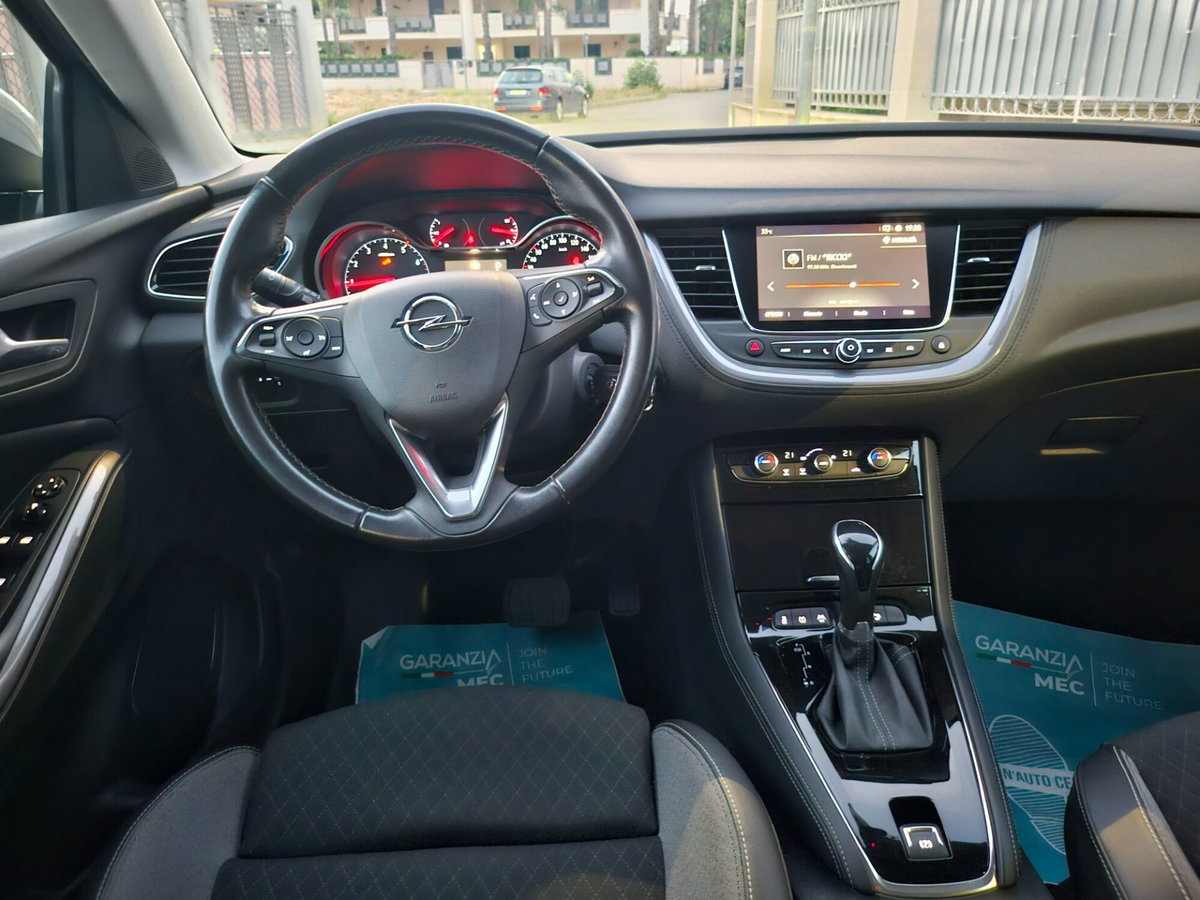 Opel Grandland X 1.5 diesel Ecotec Start&Stop Elegance (6)