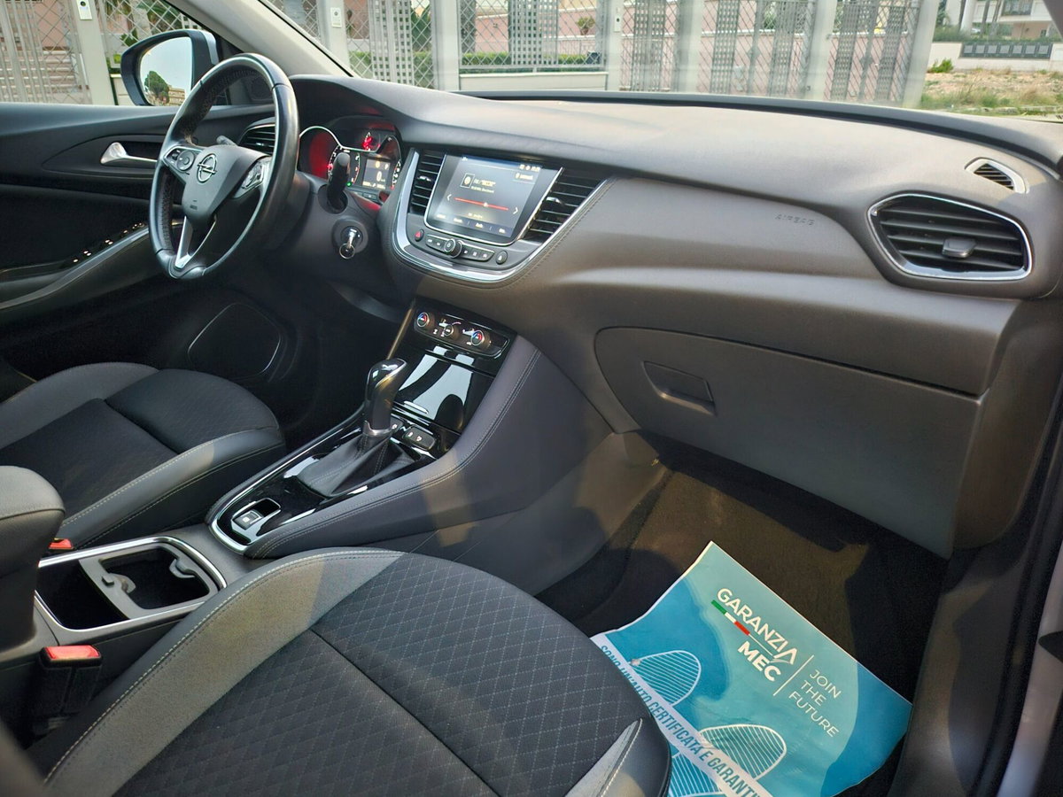 Opel Grandland X 1.5 diesel Ecotec Start&Stop Elegance (7)