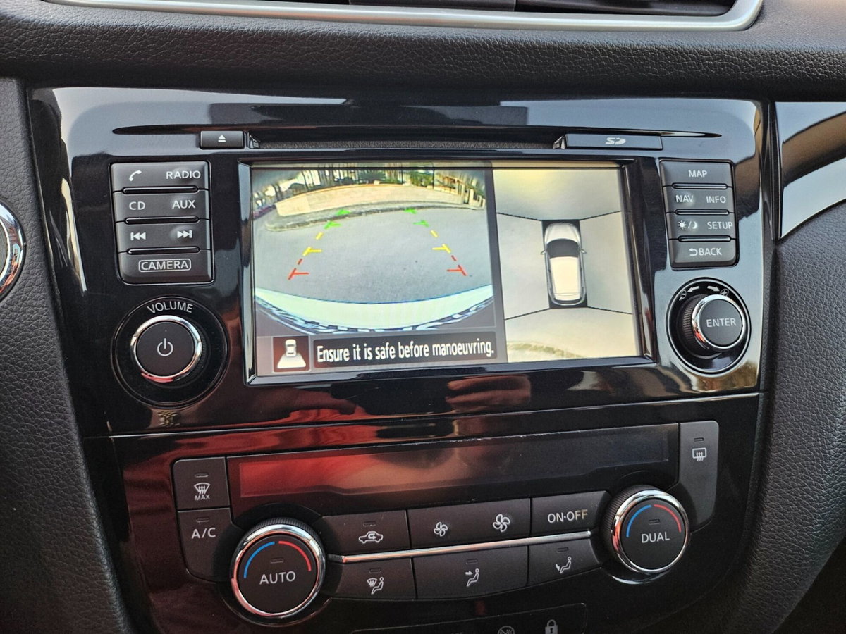 Nissan Qashqai 1.5 dCi N-Connecta (11)