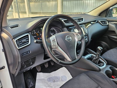 Nissan Qashqai 1.5 dCi N-Connecta (5)