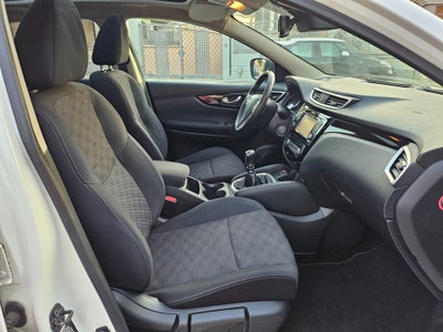 Nissan Qashqai 1.5 dCi N-Connecta (7)