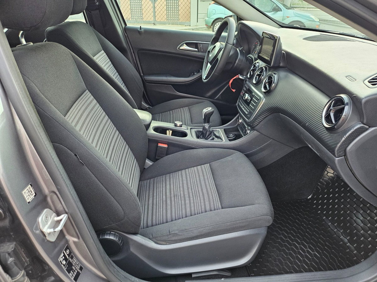 Mercedes-Benz Classe A 180 CDI Sport (11)