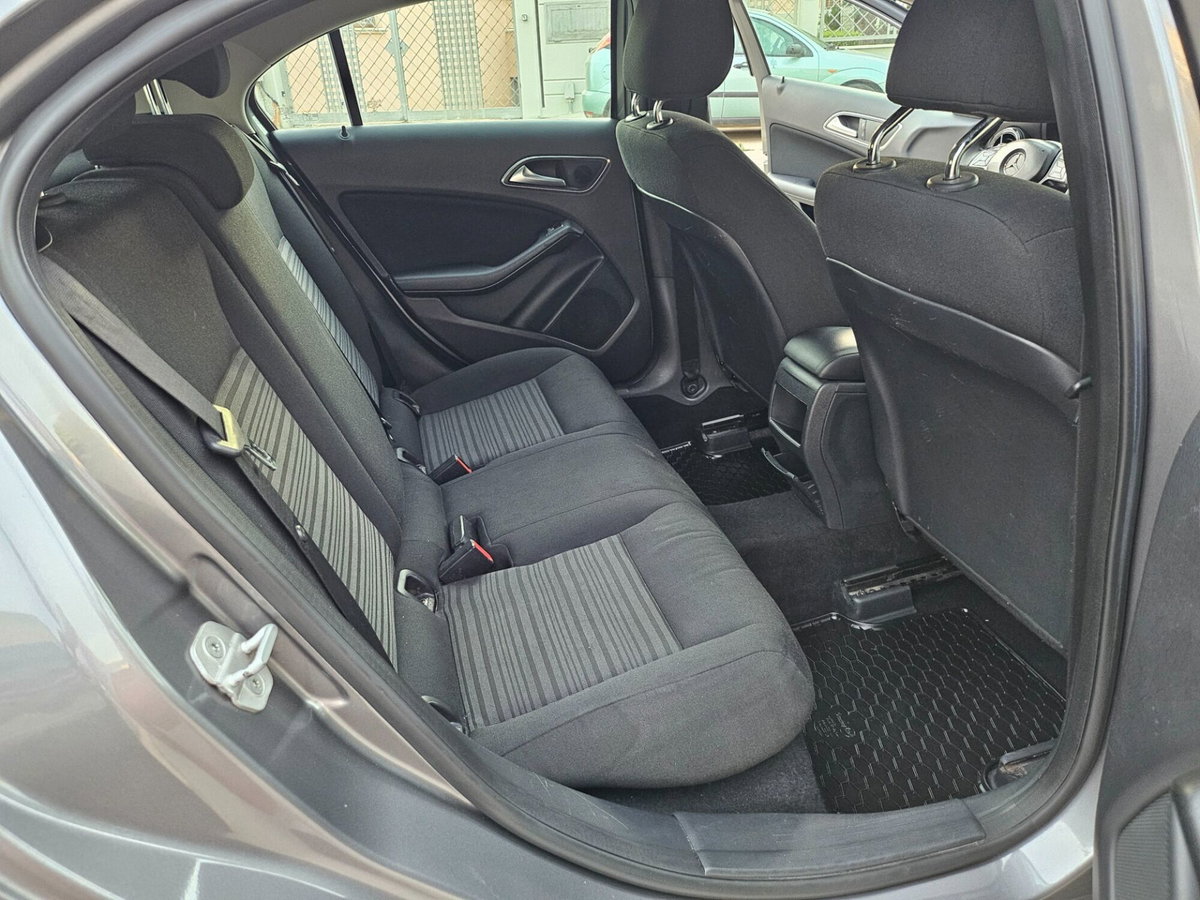 Mercedes-Benz Classe A 180 CDI Sport (13)