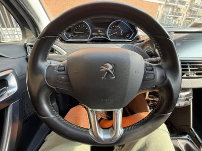 Peugeot 2008 Turbo 110 S&S Allure (11)