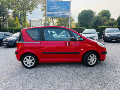Peugeot 1007 1.4 Happy (8)