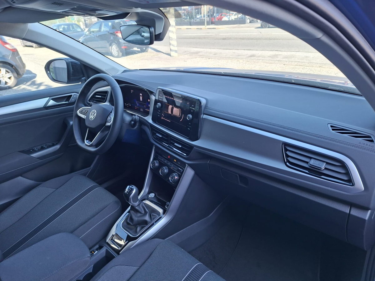 Volkswagen T-Roc 1.5 tsi Edition Plus (12)