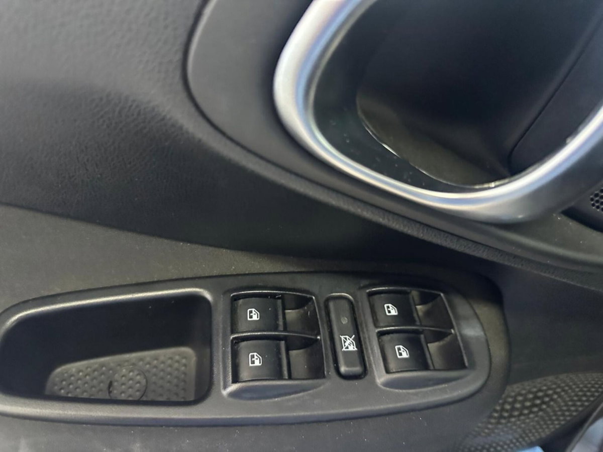 Fiat 500L 1.3 Multijet 95 CV City Cross (16)