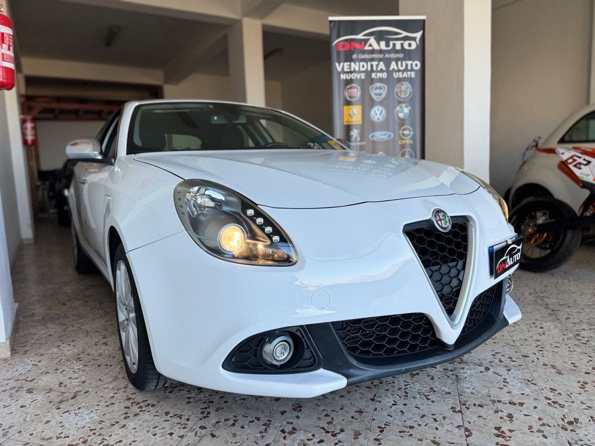 Alfa Romeo Giulietta 1.6 JTDm Business 120cv (2)