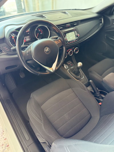 Alfa Romeo Giulietta 1.6 JTDm Business 120cv (7)