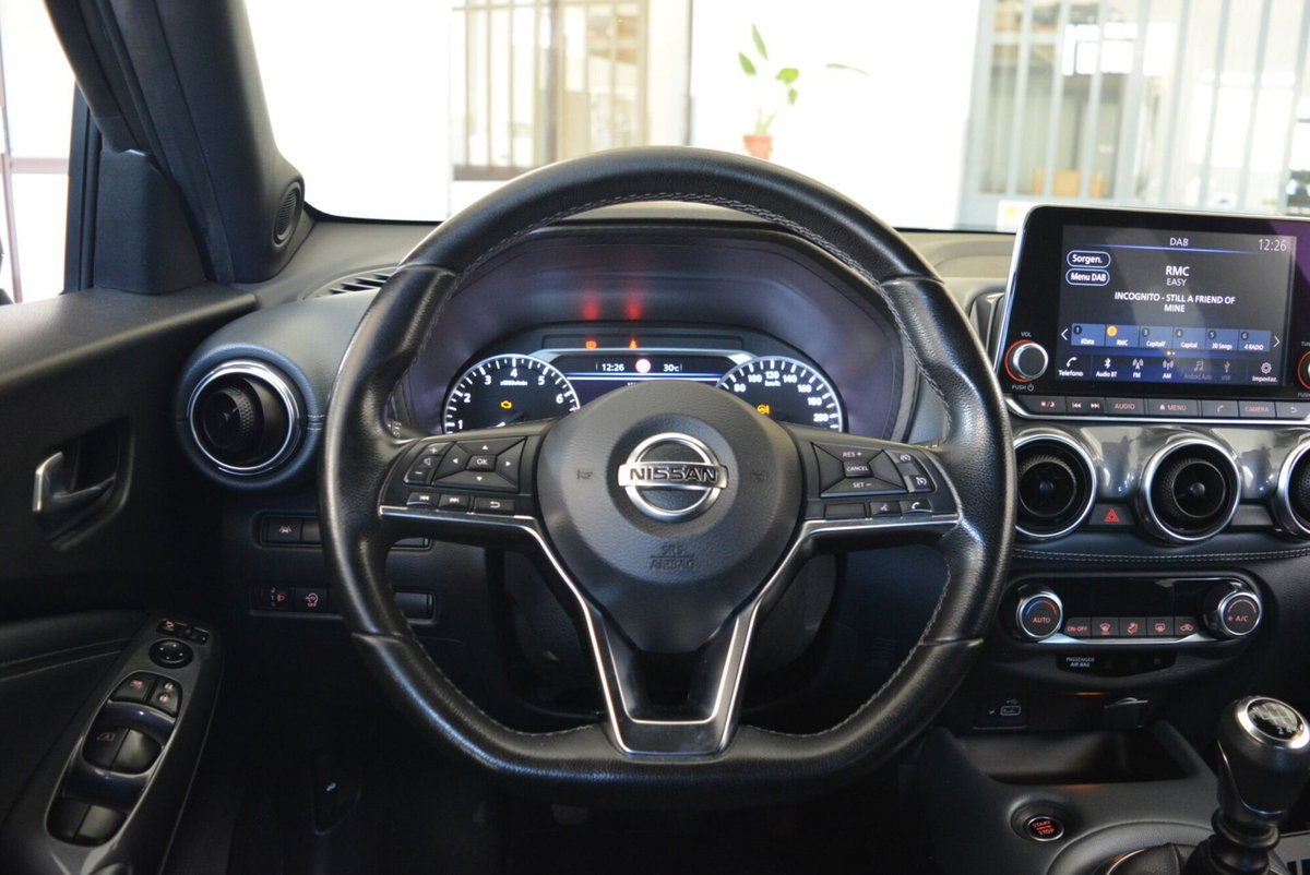 Nissan Juke 1.0 dig-t N-Connecta 114cv (17)
