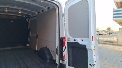 Ford Transit Furgone 350 2.0TDCi EcoBlue MHEV 130CV PL-TM Furgone Titan. (12)