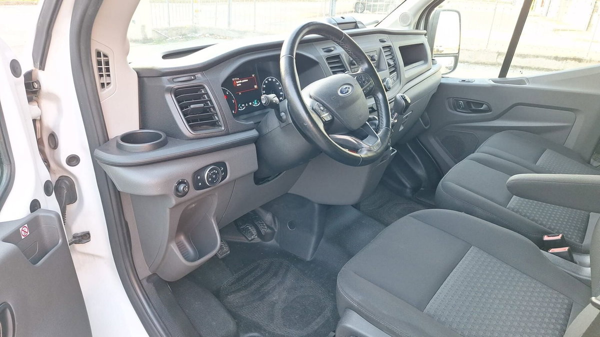 Ford Transit Furgone 350 2.0TDCi EcoBlue MHEV 130CV PL-TM Furgone Titan. (9)