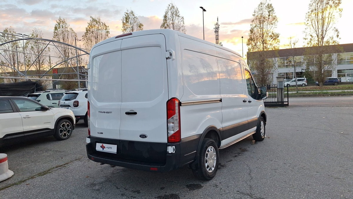 Ford Transit Furgone 350 2.0TDCi EcoBlue MHEV 130CV PM-TM Furgone Titan. (7)