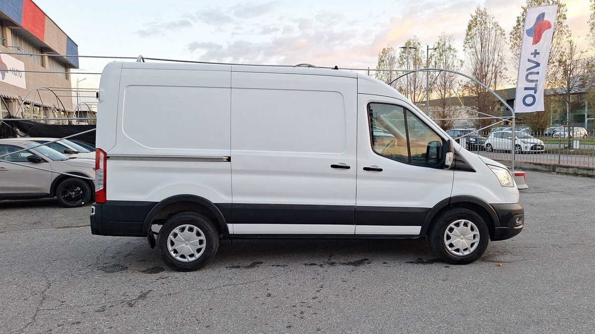 Ford Transit Furgone 350 2.0TDCi EcoBlue MHEV 130CV PM-TM Furgone Titan. (8)