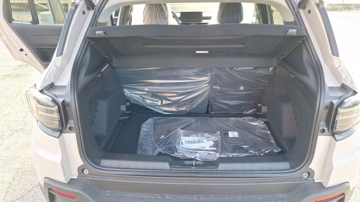 Jeep Avenger 1.2 turbo Summit fwd 100cv (11)